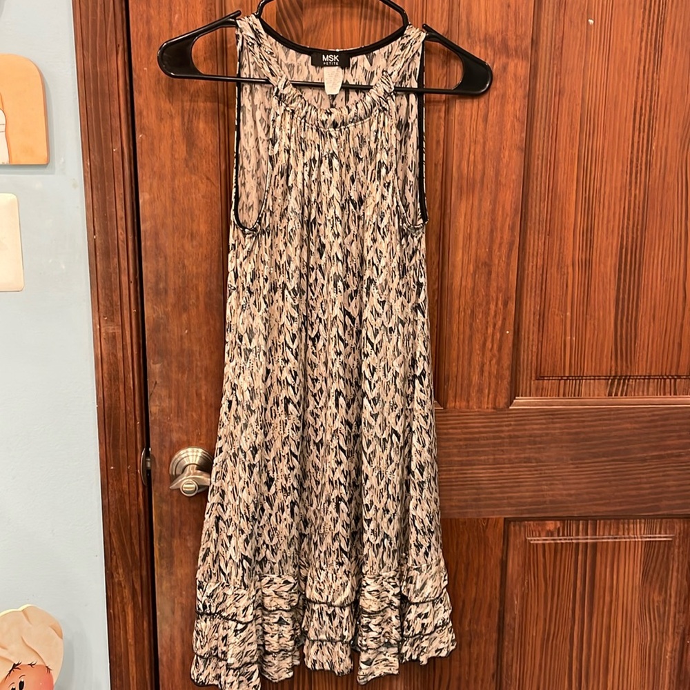 Sleeveless petite vacation dress